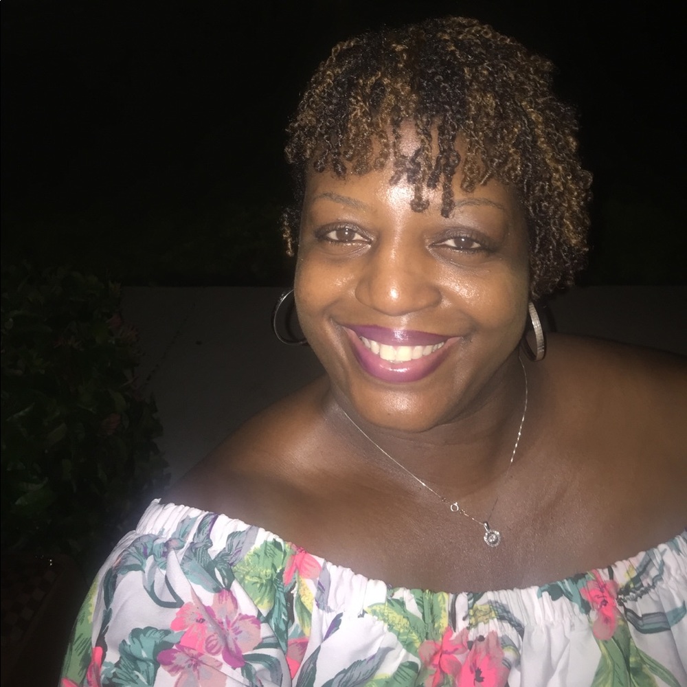 Meet your Posher, Tonya